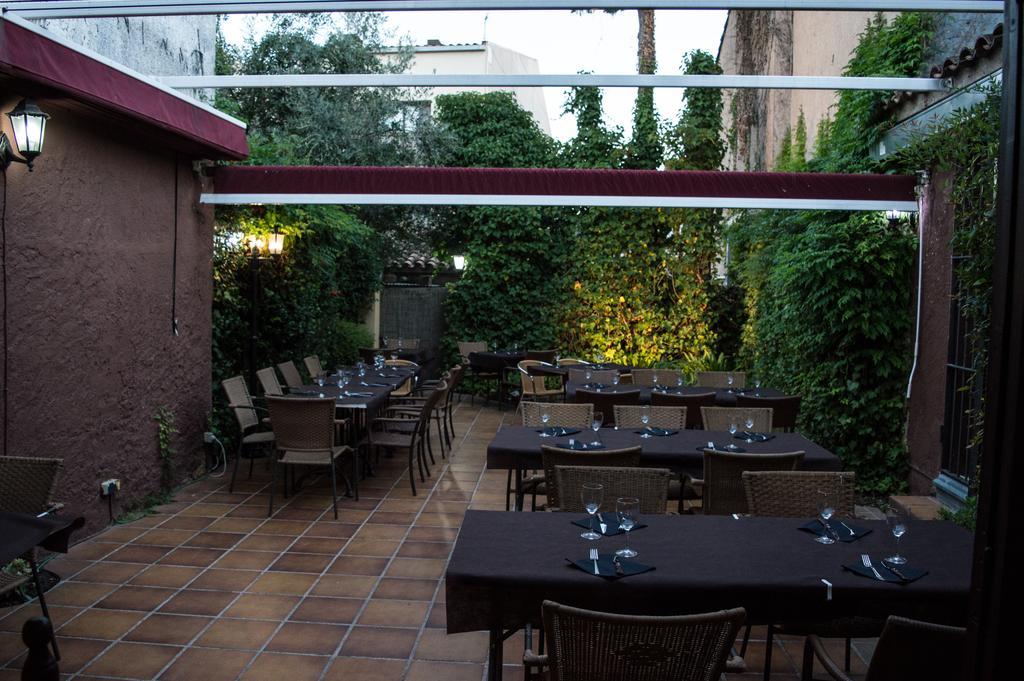 L'Argolla Hotel-Pizzeria Santa Coloma De Farners Exterior photo